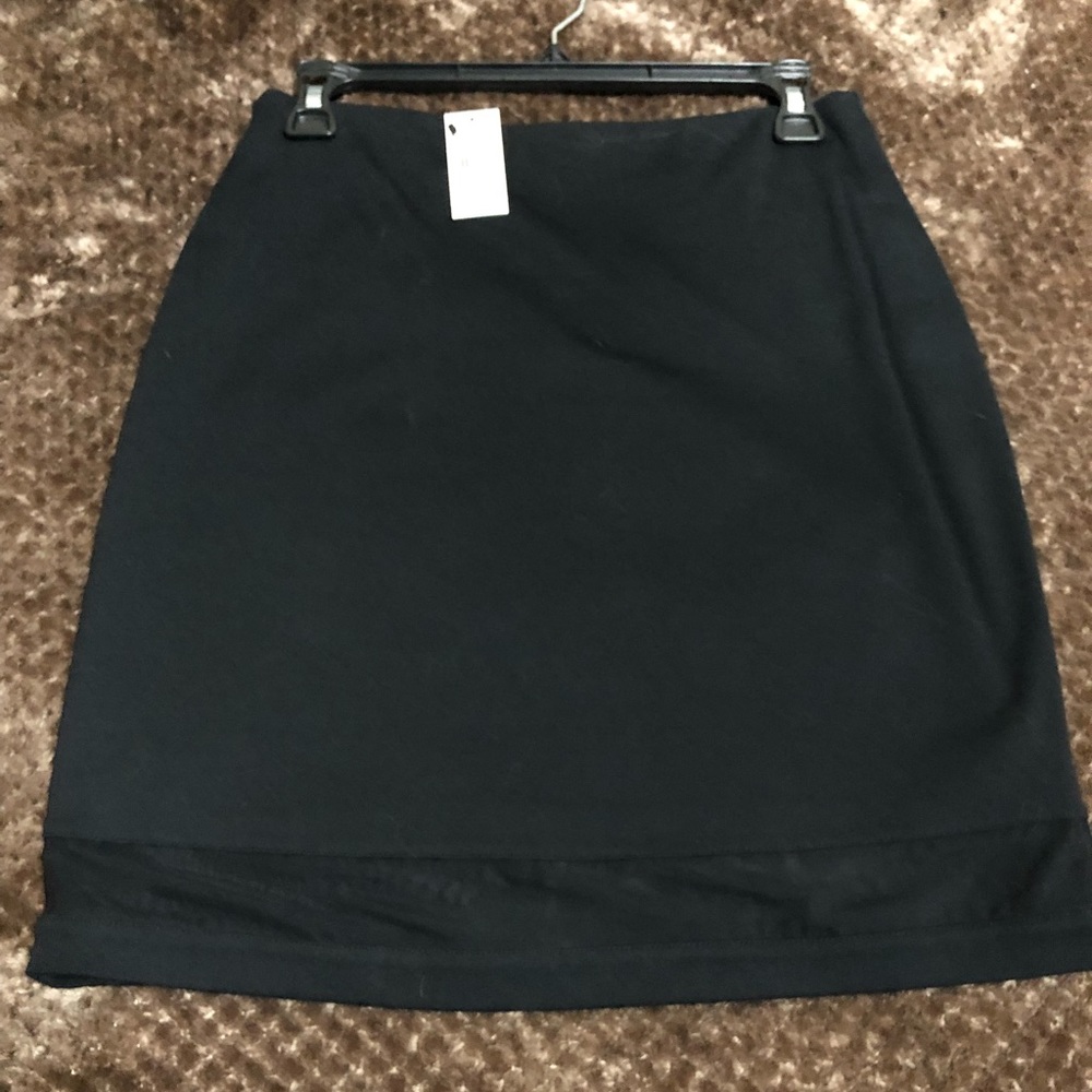 Black knit skirt